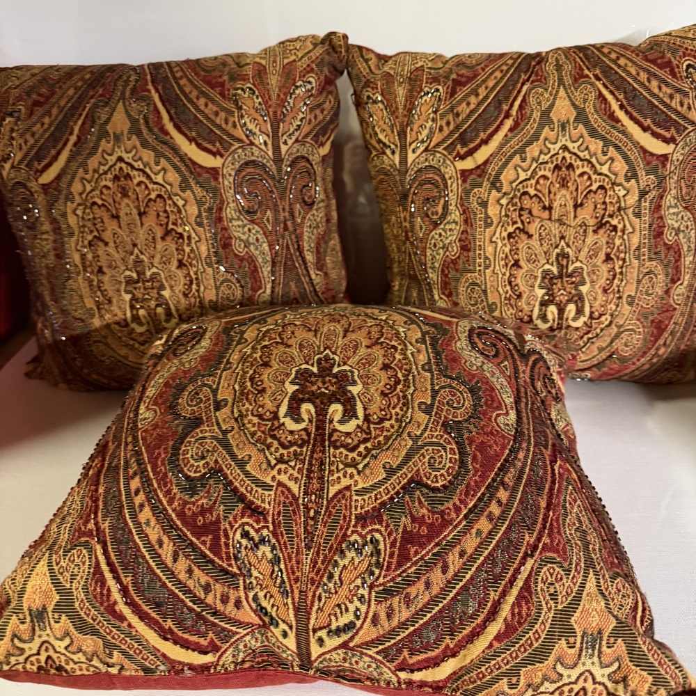 Ornate Paisley Decorative Throw Pillows in Red & Gold